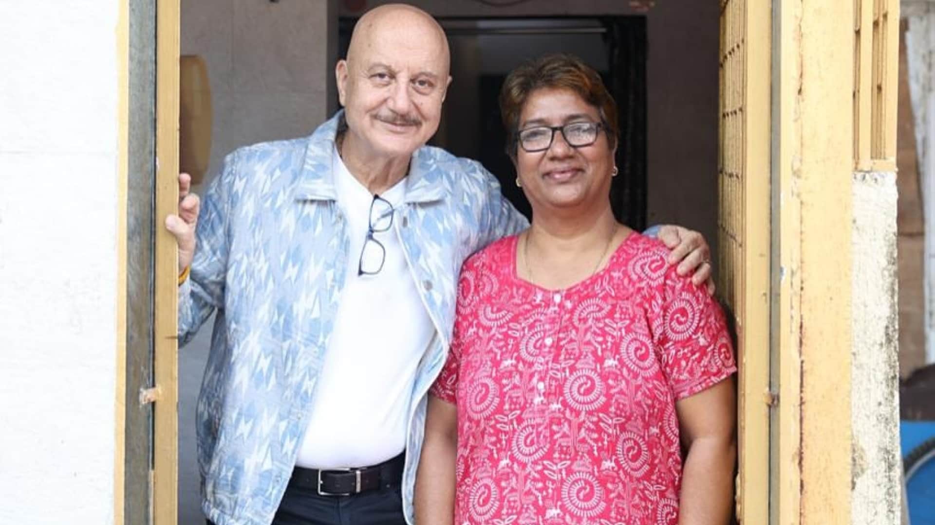 Anupam Kher recalled 40 years of his life struggle by six pictures vijay 69 actor penned emotional note