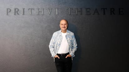 Anupam Kher questioned Elon Musk saying I follow the rules then why is the account locked