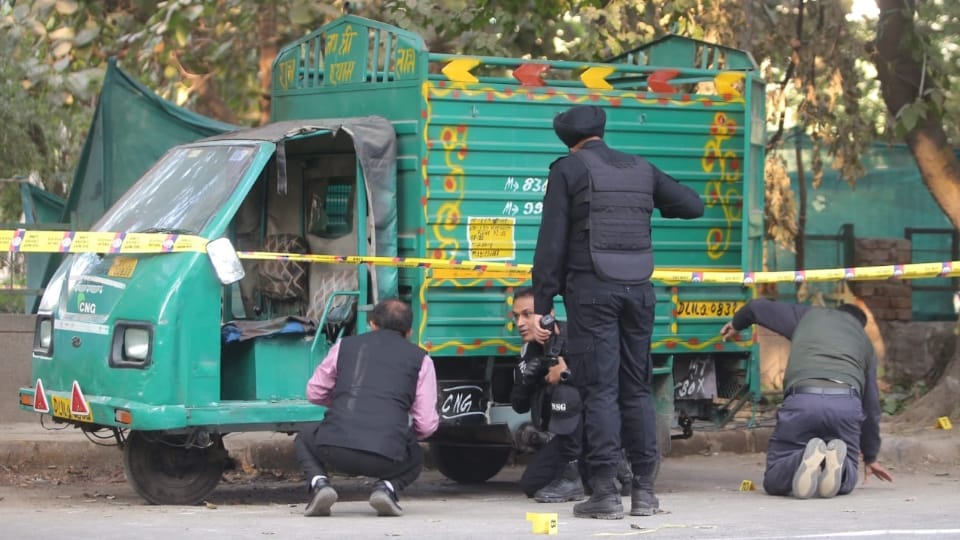Delhi Bomb Blast News Big reveal in investigation Bleaching powder used in blast Prashant Vihar see photos