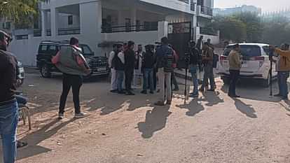 Police deployed outside house of Opposition Leader of Legislative Council and Legislative Assembly in lucknow