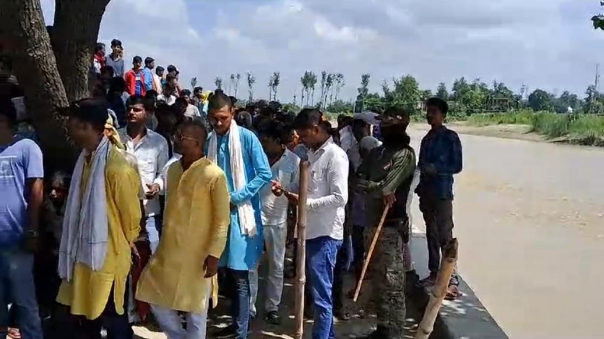 Muzaffarpur: High level bridge will be built on Madhurpatti Ghat, work gained momentum after 16 children died