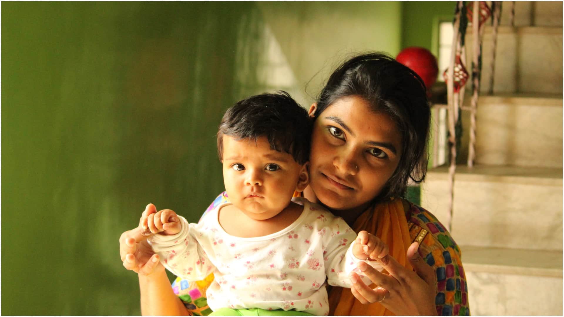 Parenting Tips If you are getting stressed while taking care of the child Know these Tips to Handle stress