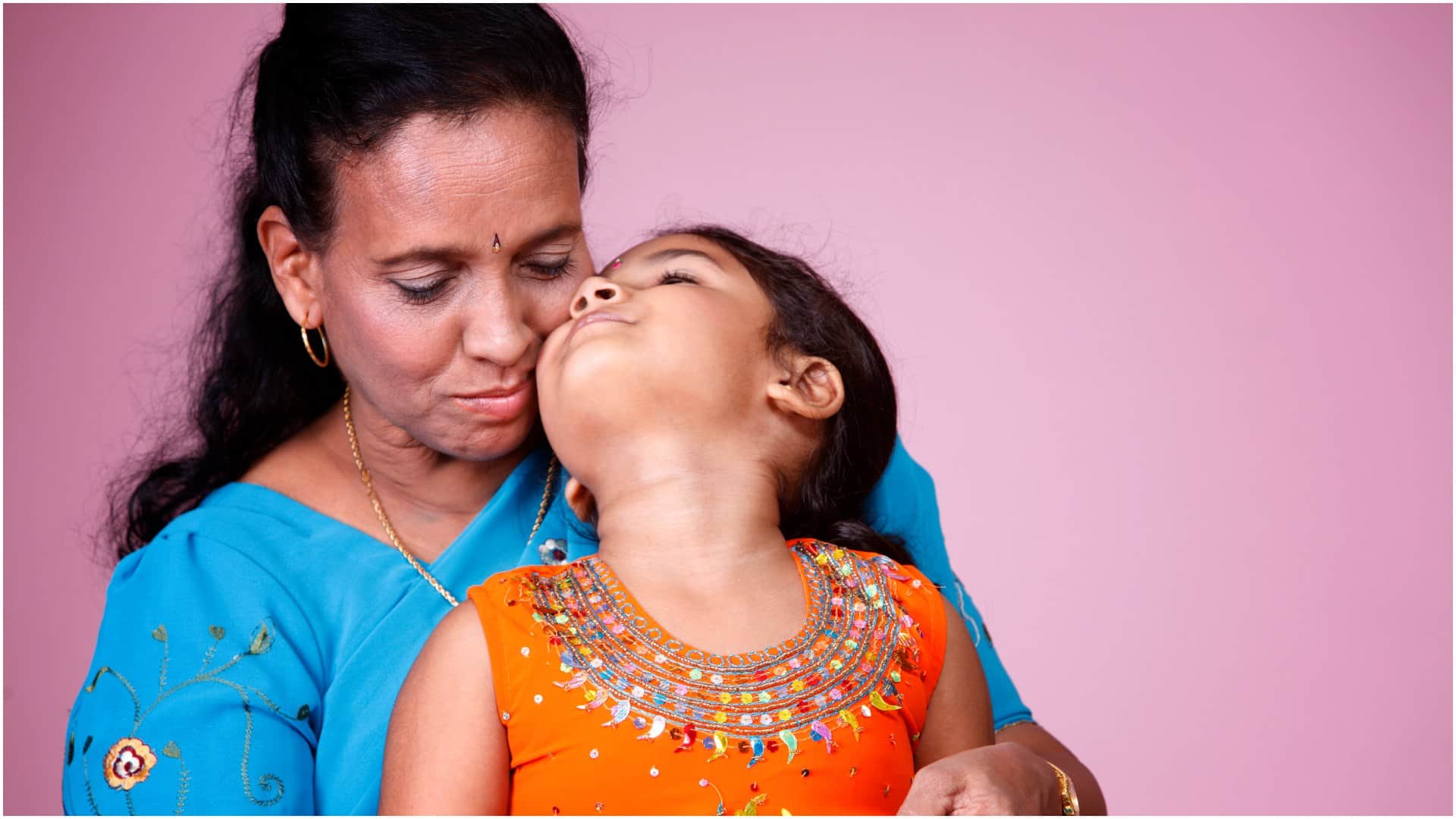 Parenting Tips If you are getting stressed while taking care of the child Know these Tips to Handle stress