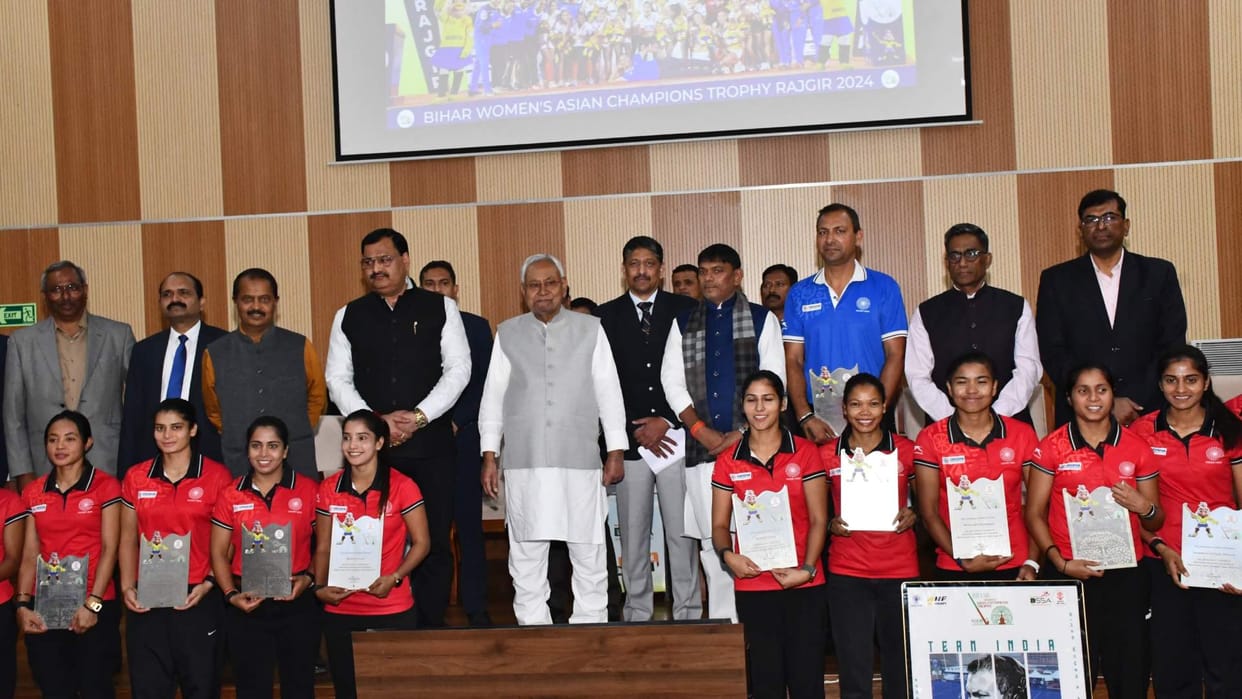 Bihar News : Nitish Kumar honored winning of Bihar Women's Asian Hockey Champions Trophy team