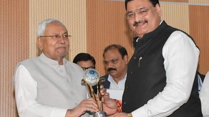 Bihar News : Nitish Kumar honored winning of Bihar Women's Asian Hockey Champions Trophy team