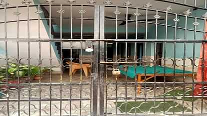 Aligarh News: घर में चल रहा था अस्पताल, स्वास्थ्य विभाग ने चस्पा किया नोटिस Hospital was running in the house