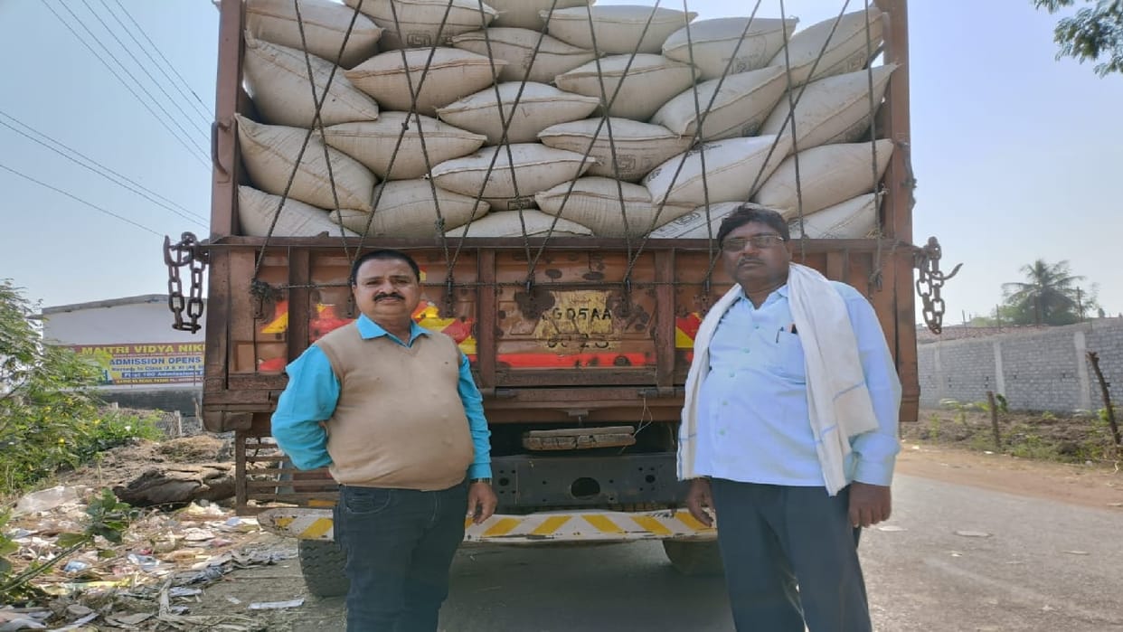 Action taken on illegal paddy transportation in Abhanpur Mandi, 80 quintals of paddy seized in Chhattisgarh