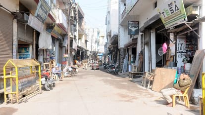 Sambhal violence: Bypassing rules, main gate of jail was opened to meet SP leaders, three officers suspended