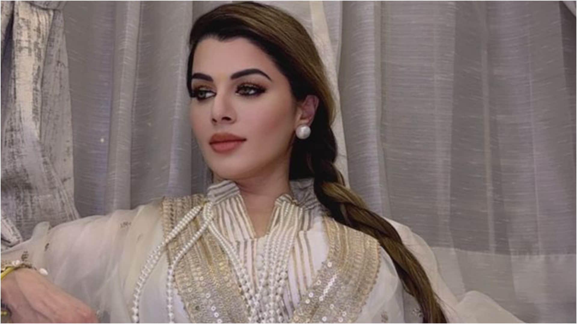 Kainaat Arora Birthday: Know About Grand Masti Movie fame actress and Cousin of late Divya Bharti