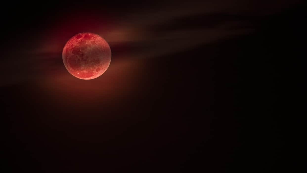 total Lunar Eclipse on 7 September 2025 Know Time and Date in India Blood Moon