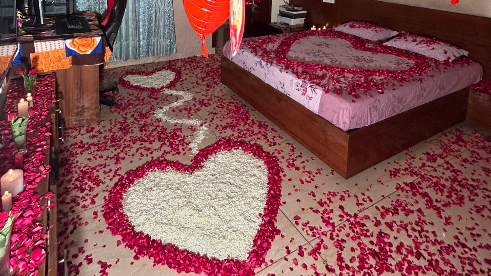 Room Decoration Ideas for first wedding anniversary with images