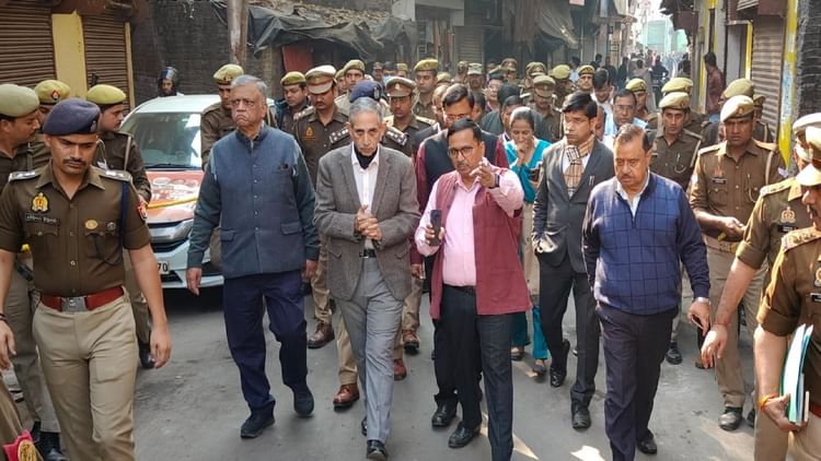 Sambhal Violence: हिंसा की जांच के लिए न्यायिक आयोग की टीम संभल पहुंची, हिंसाग्रस्त इलाके का कर रही मुआयना