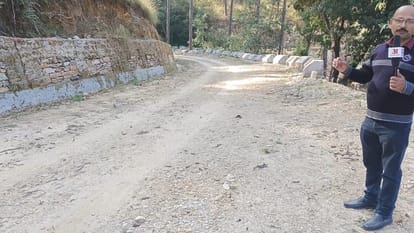 Uttarakhand migration Malan and Mitda villages story is not different from Vinod Kapri film Pyar Haldwani News