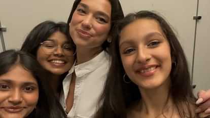 Dua Lipa Concert Mahesh Babu Daughter Sitara Ghattamaneni and Wife Namrata Shirodkar poses with Singer