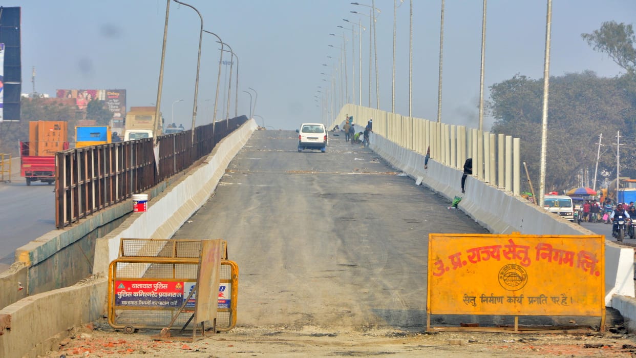 Sound barrier work started on Alopibagh flyover and Begum Bazar railway bridge.