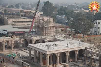 Pics of other temples near Ramlala Mandir in Ayodhya.