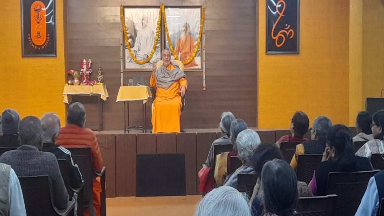 Chinmaya Mission chief Swami Swaroopanand performed Gyan Yagya to Shri Ganesh with discourse on Hanumanashtak.