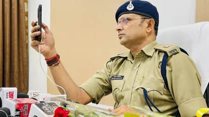 Indore News crime advisory against SIR 2026 voter list update scam and OTP fraud