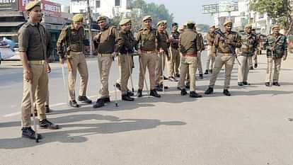 Sambhal MP Burkq: Police fired the bullet... the evidence is known to all, officers are hiding the crime