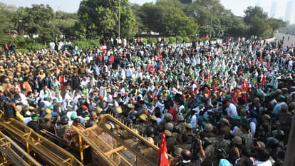 Farmer Protest Noida There was a tussle between police and farmers for three hours at protest site