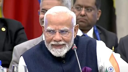 PM Modi and Om Birla will watch Vikrant Massey The Sabarmati Report screening will be at 4 pm