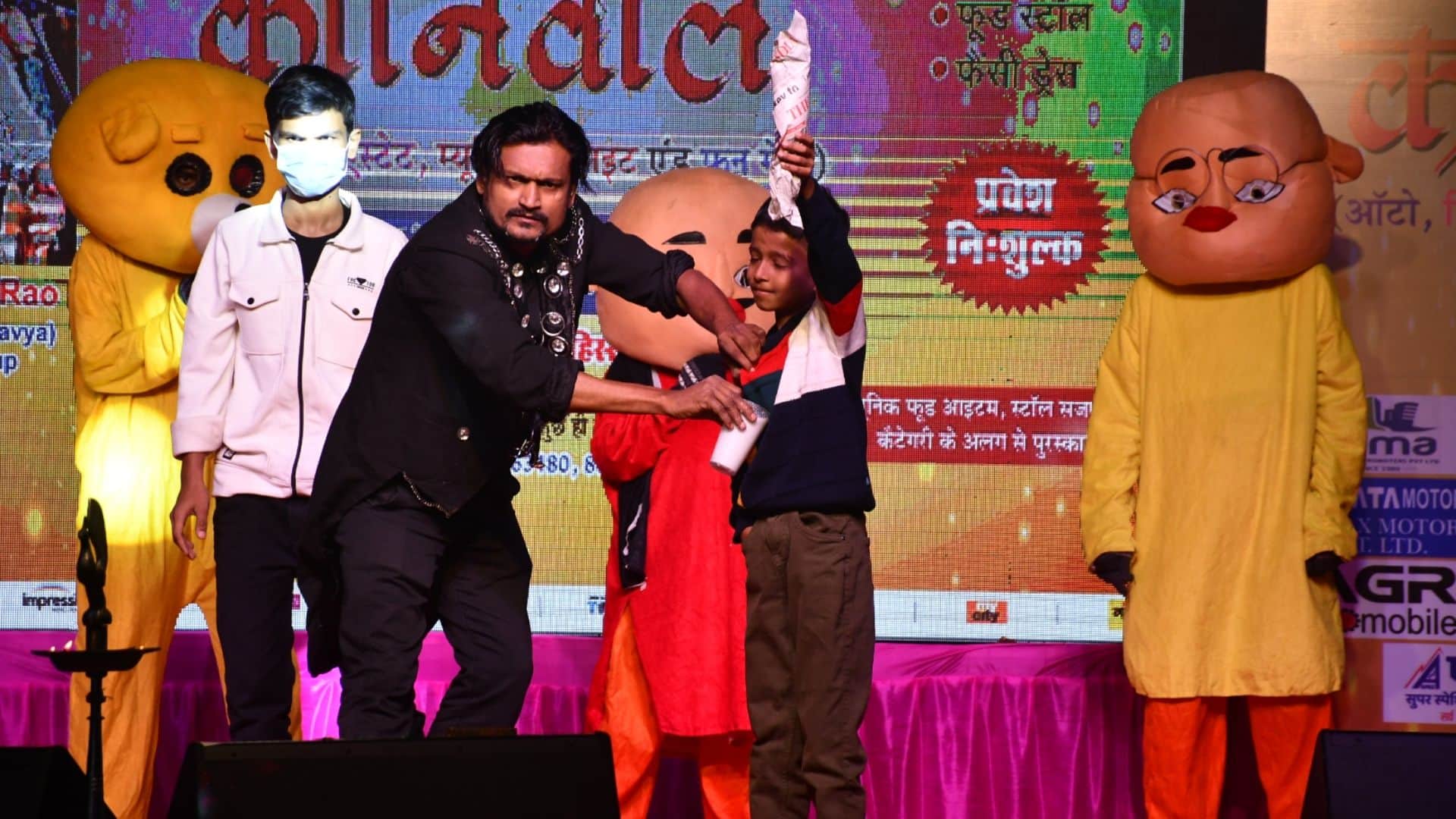 Children fun in carnival and youngsters danced to band in Varanasi