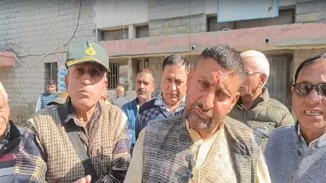 13 Panchayats of Hamirpur raised objection on joining the Municipal Corporation, met DC