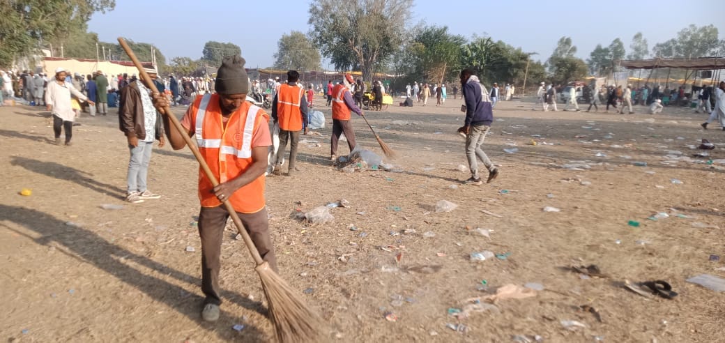 Bhopal Iztima: 650 Safai Mitras cleaned the 600 acre Ijtima site in three and a half hours