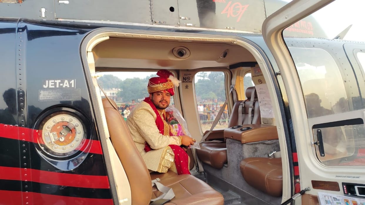 Helicopters will take the bride: Unique baraat in Bhadohi, the groom went to bring the bride by air