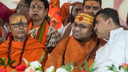 Suvendu threatens total suspension of exports to Bangladesh from Bengal's land borders