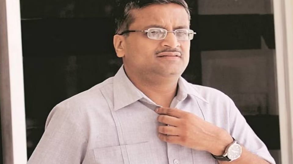 IAS officer Ashok Khemka retire with in five months finally posted in  transport department