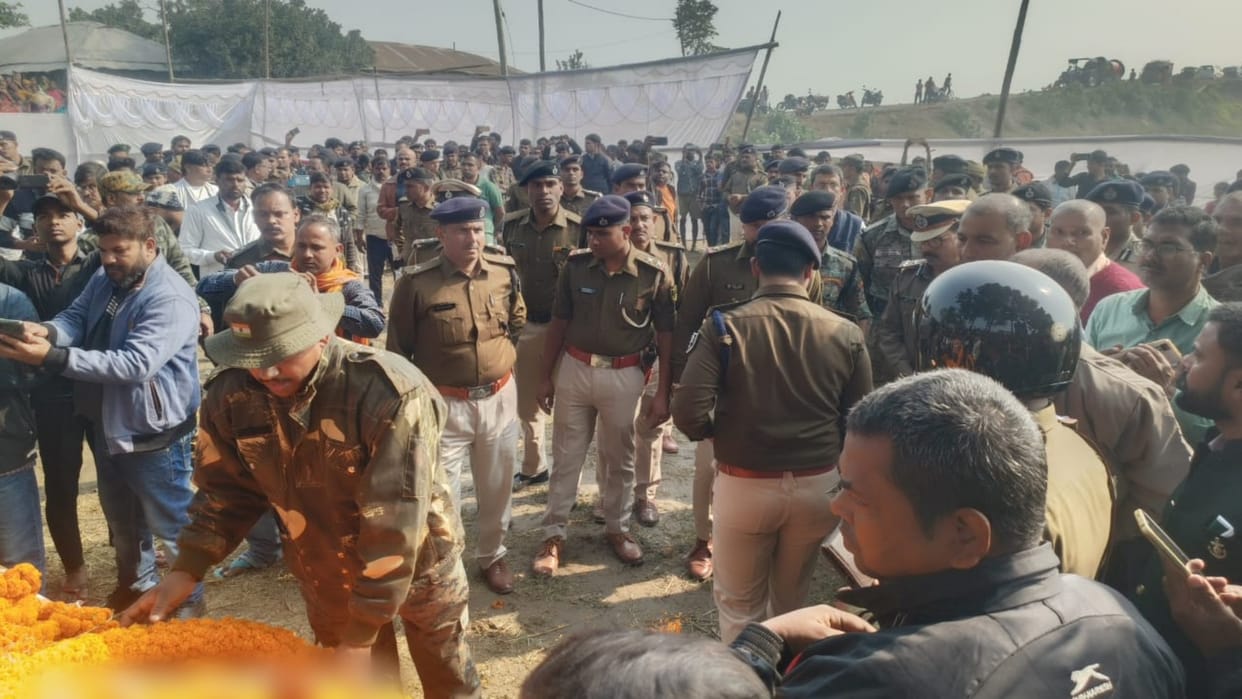 Bihar News: IPS Harshvardhan given final farewell with respect in Fatehpur, demand for review of accident