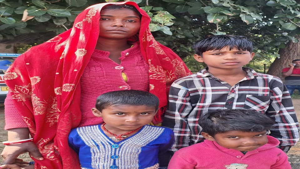On initiative of collector body of laborer was sent to MP he had died in a road accident in Balrampur Ramanujg