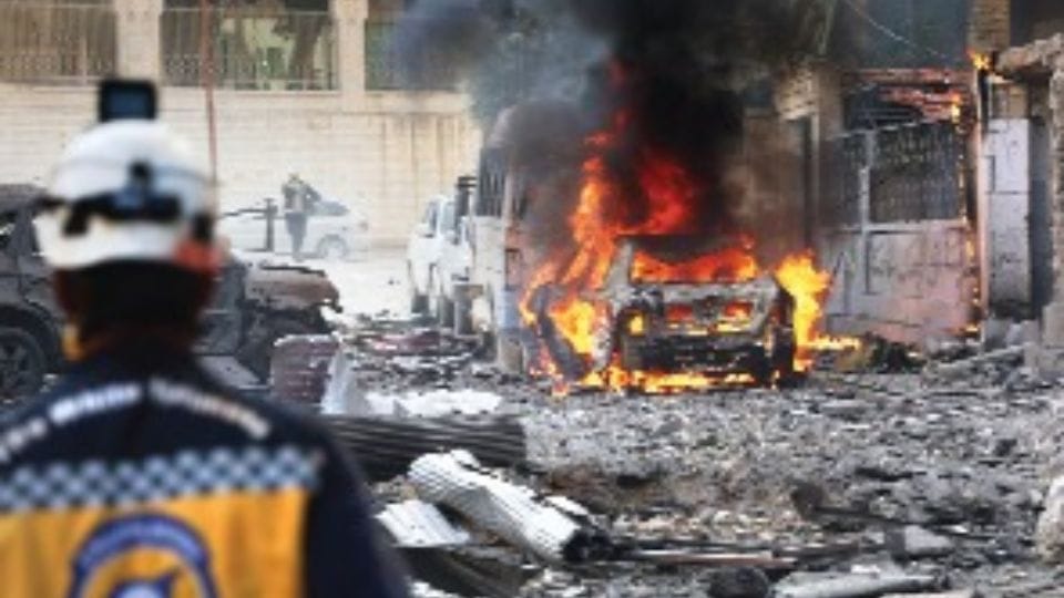 Russian Syrian jets bomb rebel group held Aleppo and Idlib many people killed