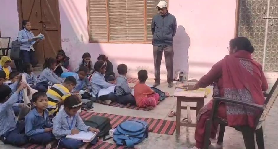 Four primary schools in Dadri do not even have their own building, all the classes are held together in Dharam