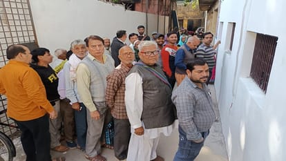 UP: Uproar regarding house tax in Meerut Municipal Corporation
