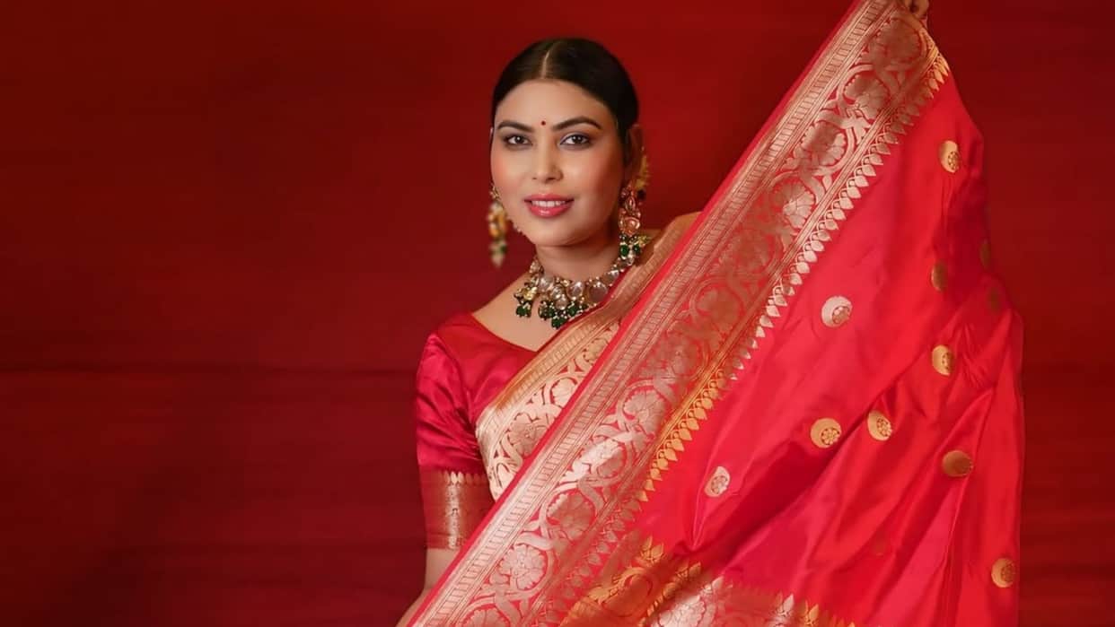 Influencer Mamata Rai cut cake at Kal Bhairav temple in Varanasi video viral on social media