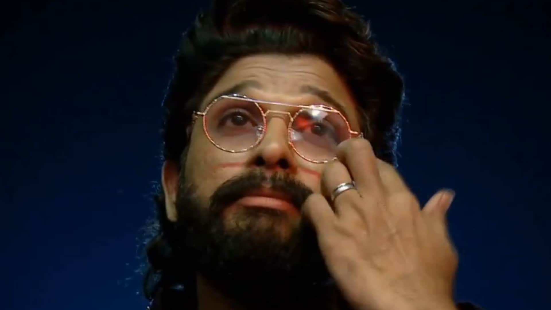 Pushpa 2 Allu Arjun get emotional As Sukumar Lauds Him Ahead Of Film Release Video Goes Viral