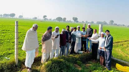 Rajasthan Dausa farmer family paid tribute to their mother immersed her ashes in field IAS-IRS officers home