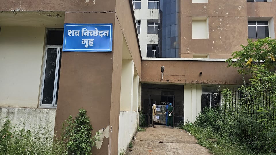 Bike rider collided with a parked truck both injured in the accident were admitted in Jagdalpur