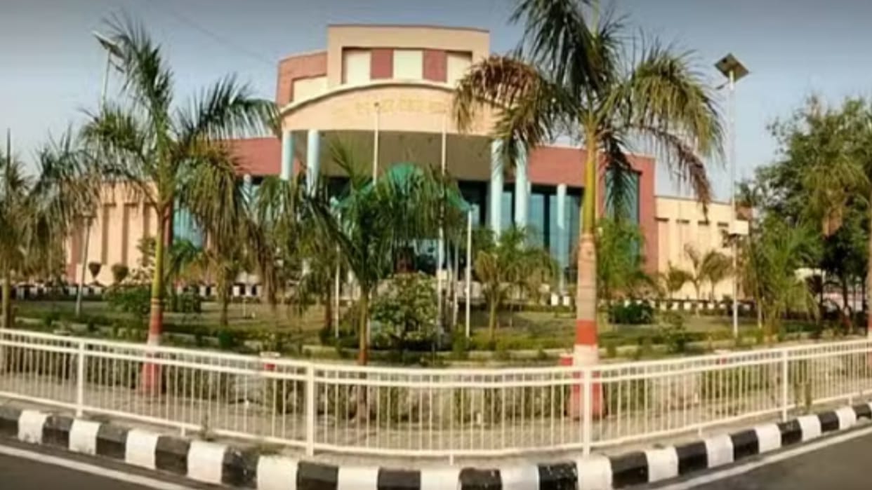 BBAU Admission 2025 Admission process PG BBAU begins know fees last date registration link here