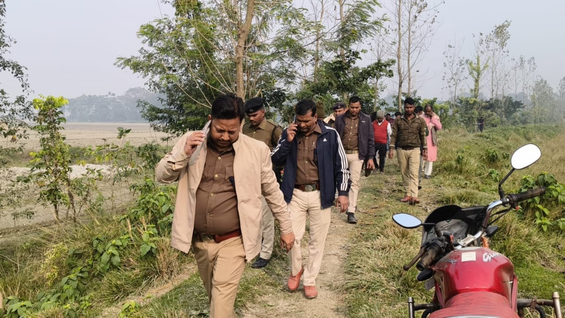 घटनास्थल पर पहुंची पुलिस