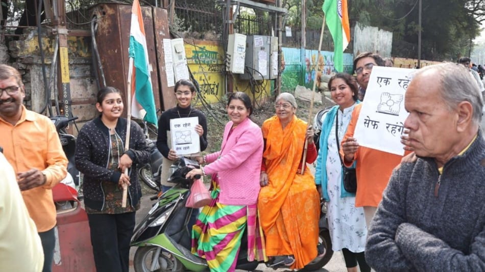 Indore news bangladesh Hindu save protest rss bjp