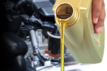 Synthetic Oil vs Mineral Oil Which is Better Car Maintenance Tips