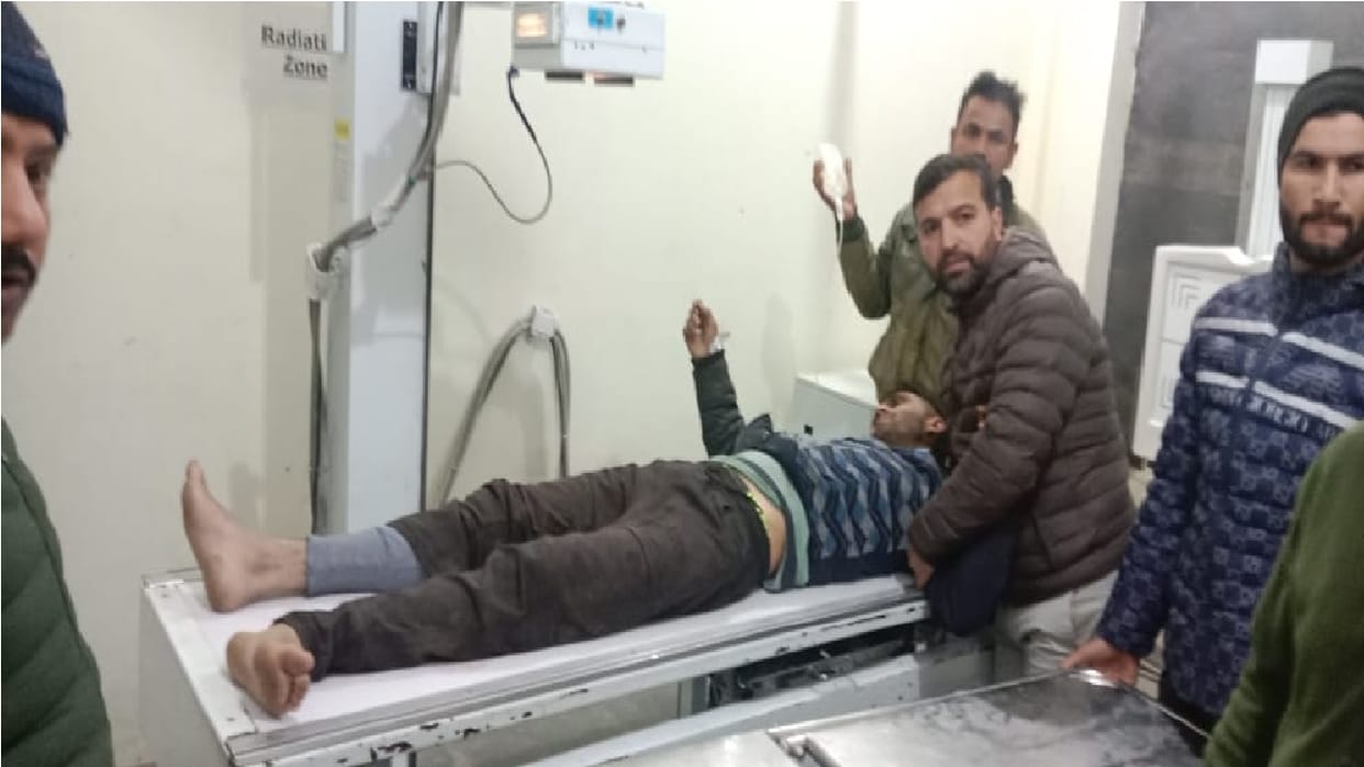 Tragic accident in Kishtwar Vehicle carrying power project workers crashes