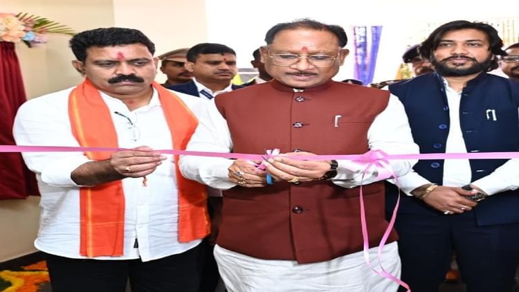 CG News: सीएम विष्णुदेव साय ने साइबर भवन का किया उद्घाटन, बोले- साइबर अपराध आज के समय की सबसे बड़ी चुनौती