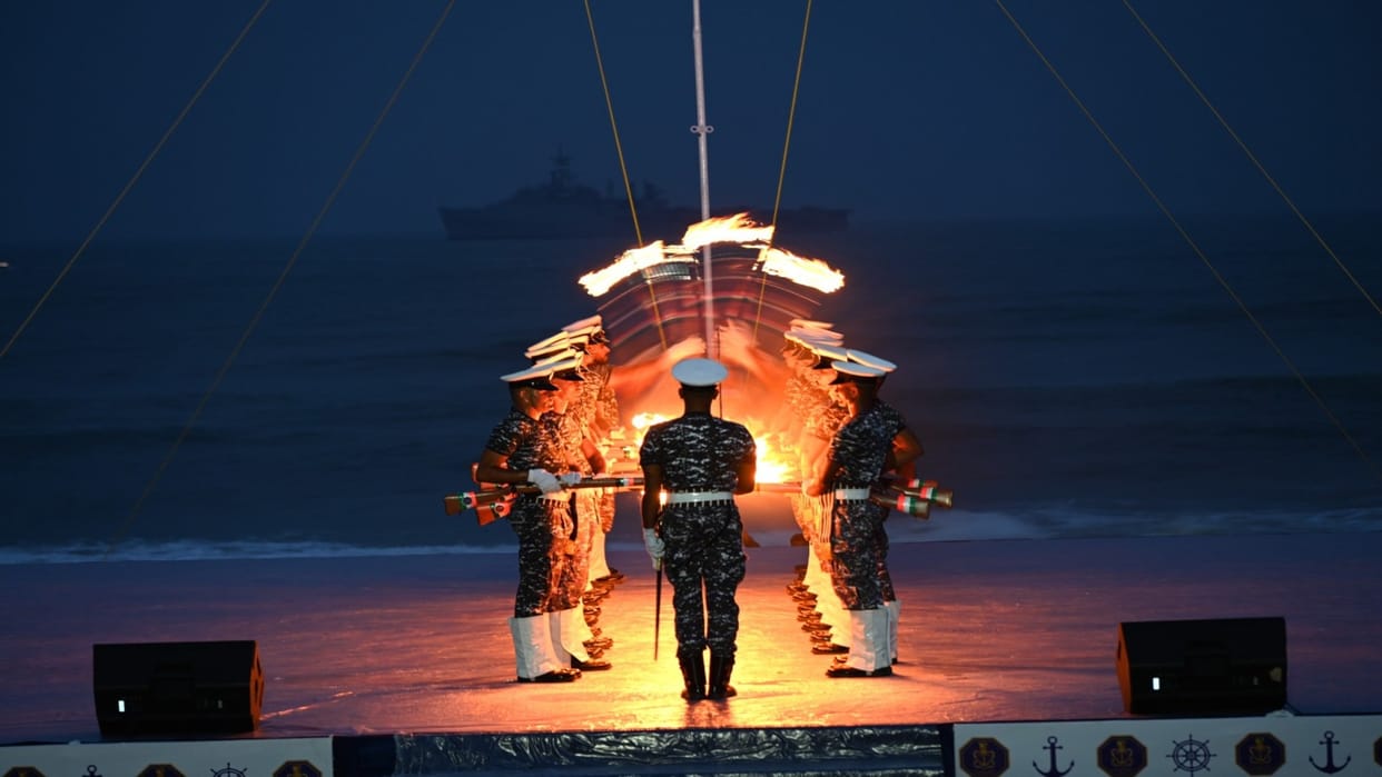 Navy Day: Navy displayed its maritime power on Blue Flag Beach, Hawaak aircraft and Marcos commandos displayed