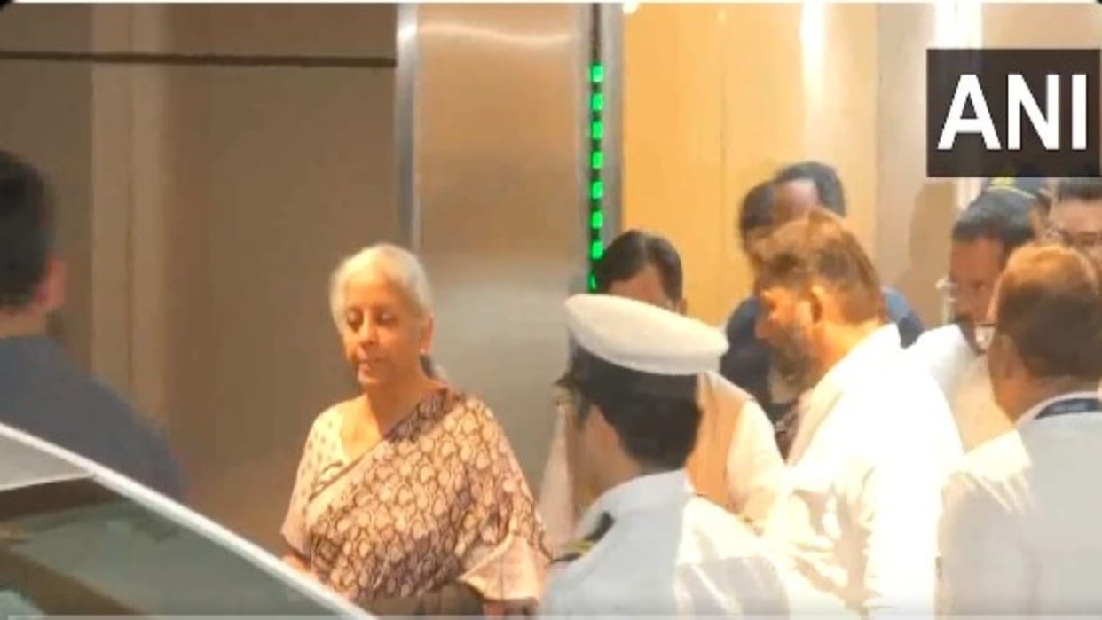 Sitharaman reached Mumbai for the meeting; Rupani said- the leader of the legislative party will be as per the
