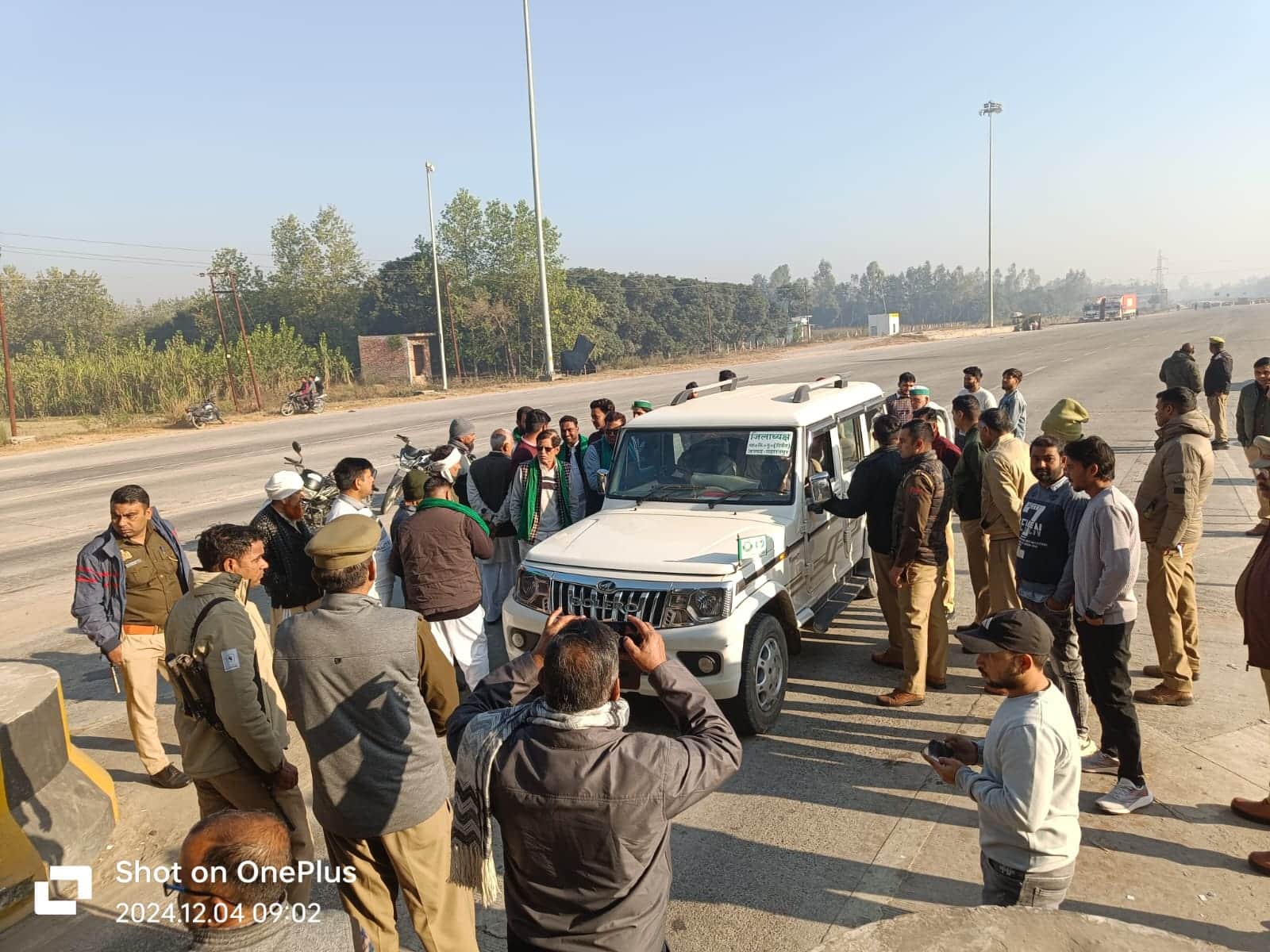BKU Delhi March: Police stopped West UP farmers from going to Noida, many workers put under house arrest