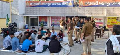 Bhakiyu enraged on stopping Rakesh Tikait going to Noida, workers surrounded police stations in West UP